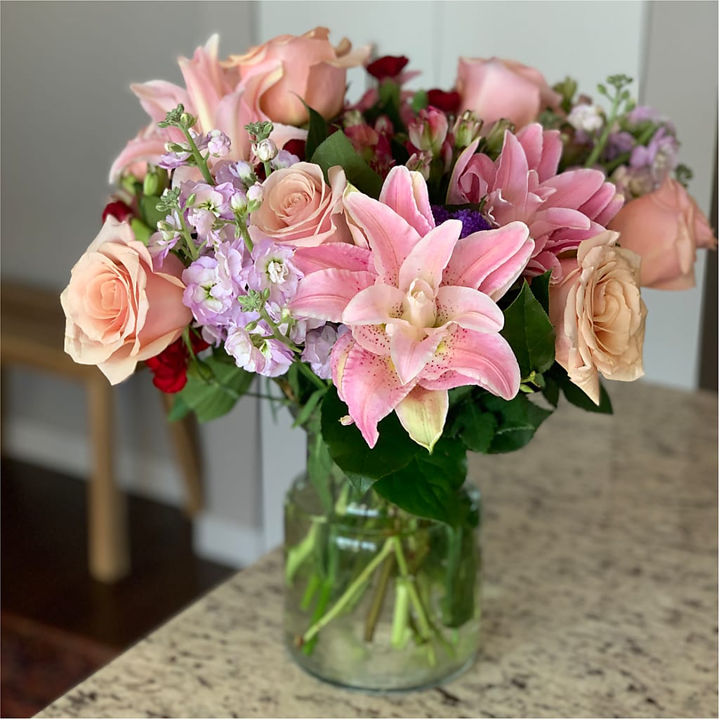 Romantique Bouquet –  Gerbes, Wichita KS